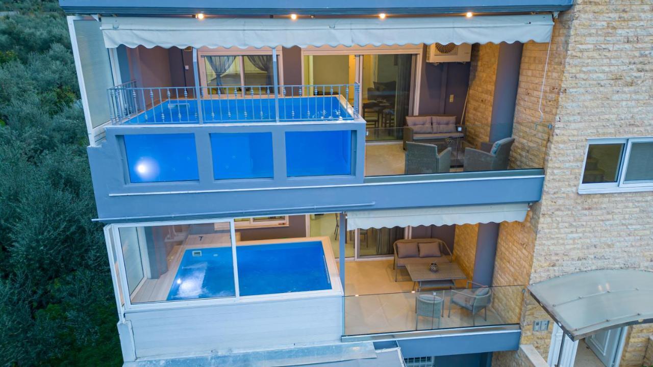 Grand Suites With Private Pools Kalamata Exterior foto