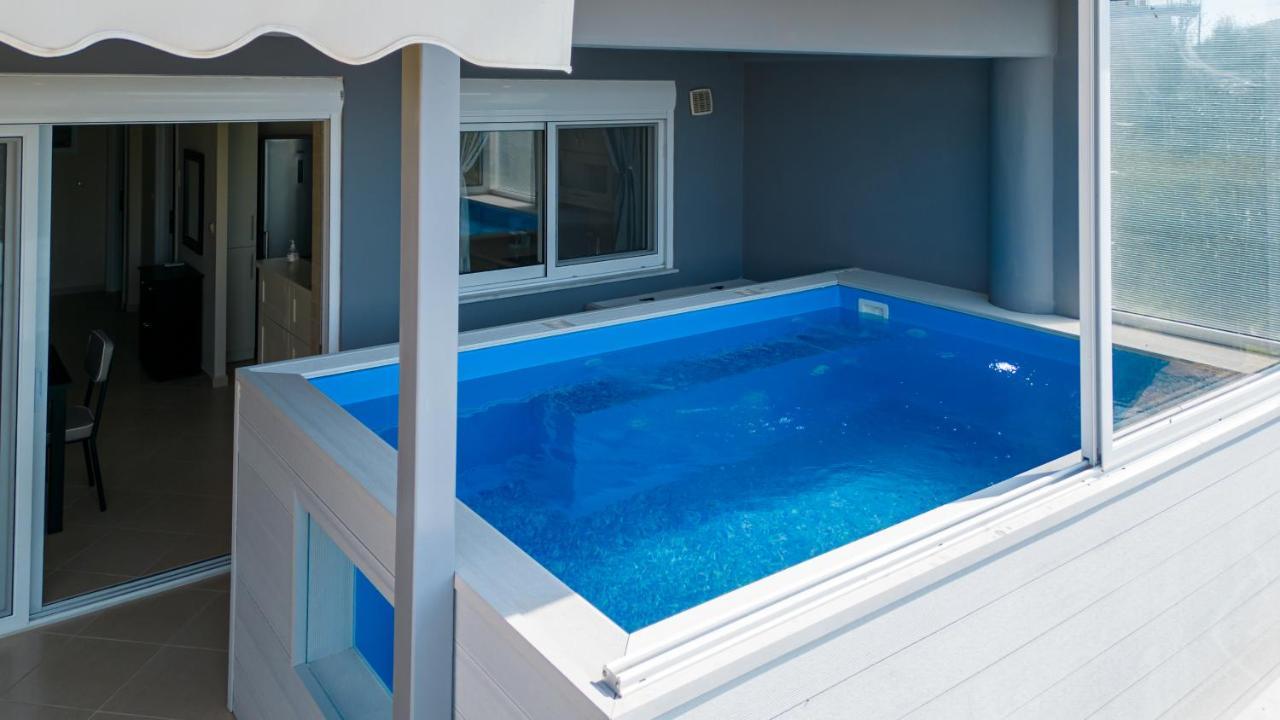 Grand Suites With Private Pools Kalamata Exterior foto