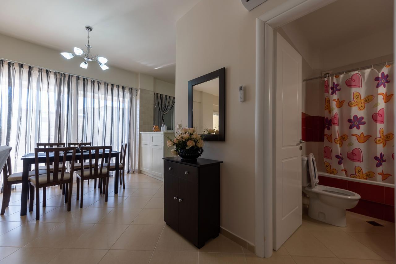 Grand Suites With Private Pools Kalamata Exterior foto